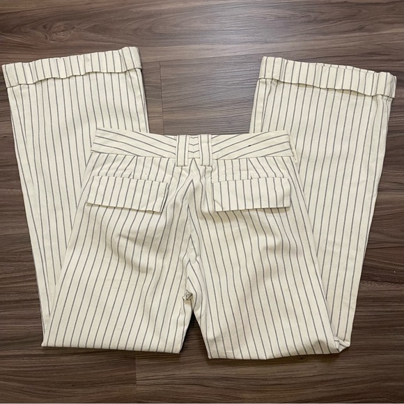 Banana Republic White & Navy Striped Cuffed Trousers/Dress Pants - Picture 8 of 8